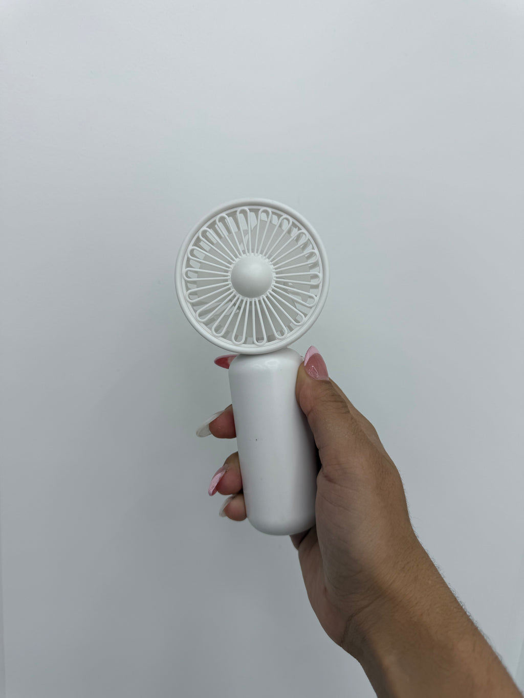 White Mini Portable Lash Fan (Battery Operated)