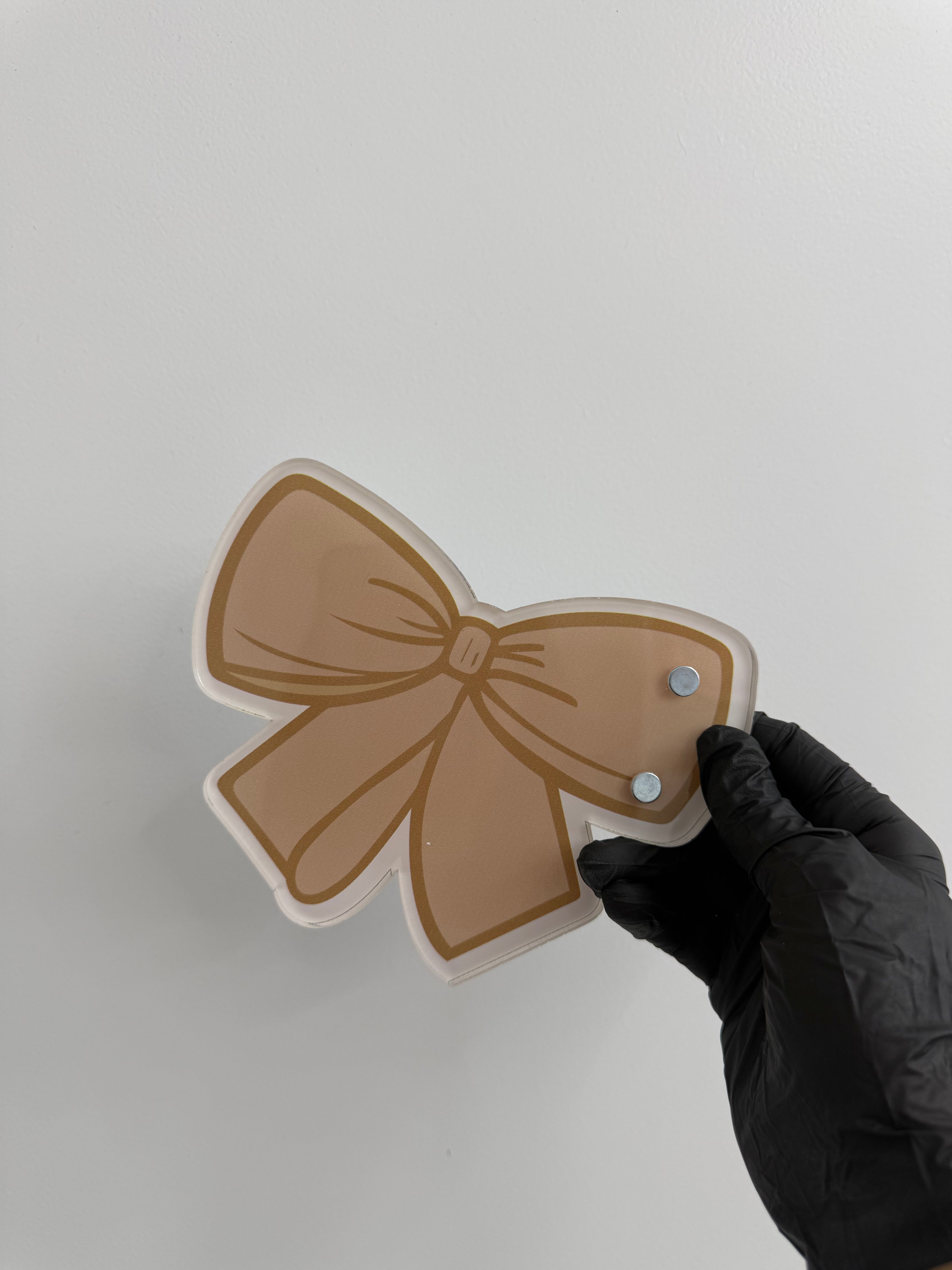 Bow Lash Tile